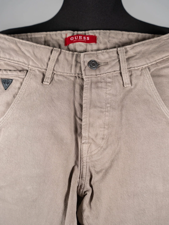 Beżowe jeansy Guess r. 44
