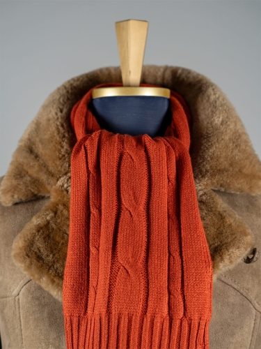 Warkoczowy szalik z dzianiny w kolorze pomarańczowym Michael Kors