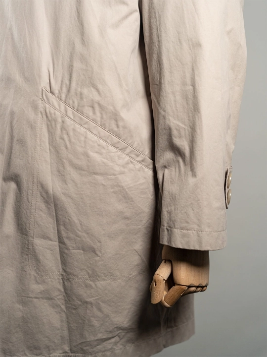Jasnobeżowy mackintosh Warmia r. XXL short