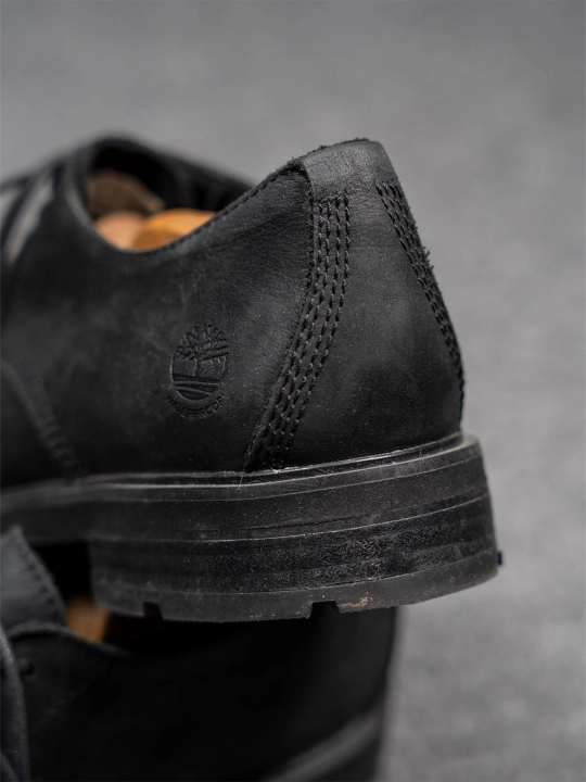 Czarne nubukowe derby Timberland r. 41
