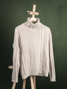 Bytom kremowy golf męski ze splotem warkoczowym r. M