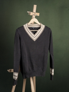 Tiger of Sweden ciemnoszary męski sweter krykietowy z beżowymi obszyciami r. S