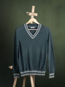 Joop! butelkowozielony sweter krykietowy męski z naszywką r. M