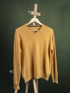 Rover & Lakes kaszmirowy żółty męski sweter r. M