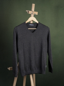 Maerz grafitowy męski sweter z dekoltem w serek r. S