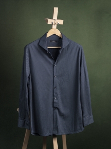 Desoto granatowa męska koszula w mikrowzór z kołnierzem włoskim r. 43