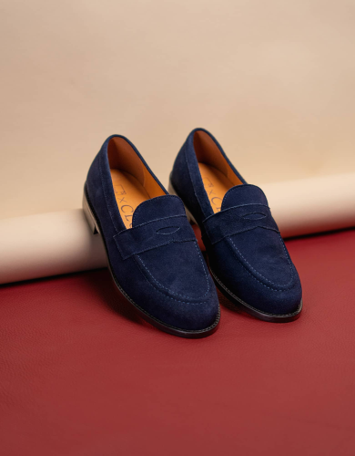 DCxClue_loafer_granat_1.png